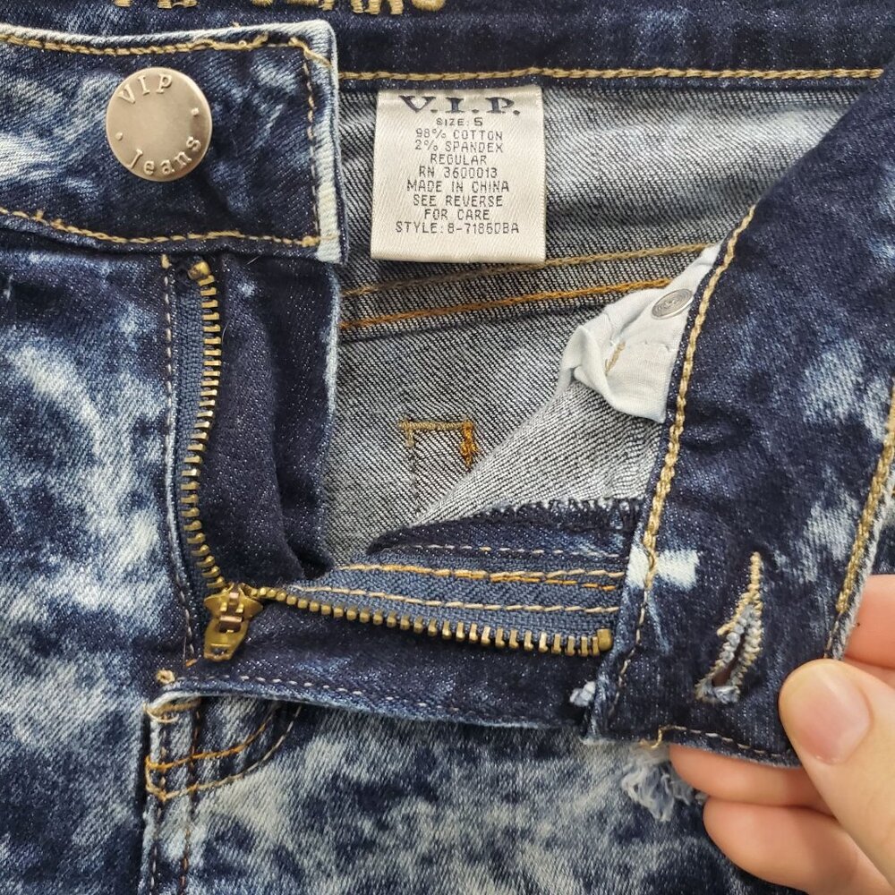 VIP Jeans Junior's Dark Distressed Acid Wash Stretch Denim Bermuda Shorts Size 5 - Picture 4 of 8